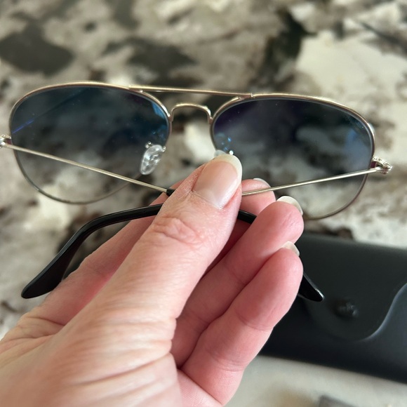 Ray-Ban Aviator Silver Frame Sunglasses with Blue Lenses - Picture 3 of 8